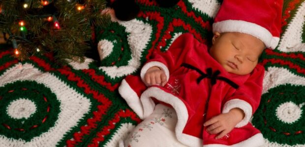 20 Ways to Celebrate Baby's First Christmas